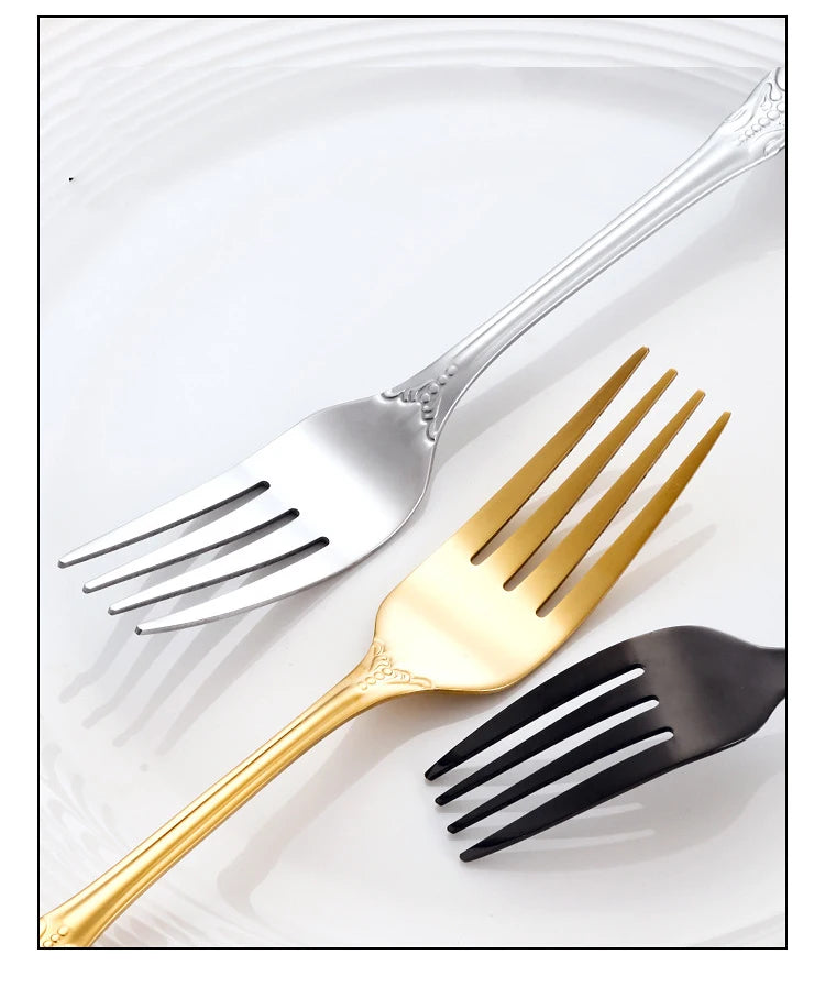 Golden Stainless Steel Cutlery Set Royal European Spoon Fork Complete Tableware Retro Design Dishwasher Safe Elegant Flatware